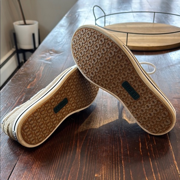 L.L. Bean Women’s Tan Boat Shoes - 8.5 - Picture 8 of 8